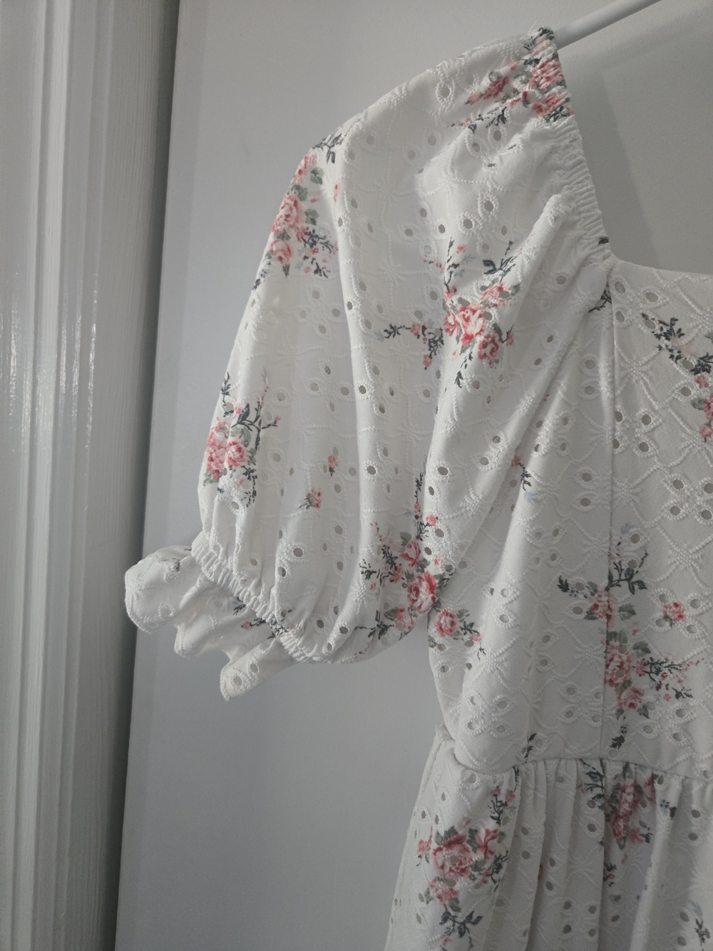 Beautees White Floral Puff Sleeve Dress with Pink Accents - Picture 4 of 9